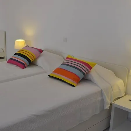 Villa 4-bedroom With Garden & Pool & Ac At The Da Rocha *