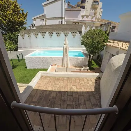 4-bedroom With Garden & Pool & Ac At The Da Rocha Вилла Портиман