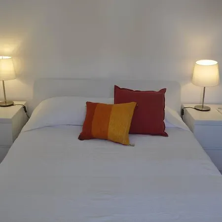 4-bedroom With Garden & Pool & Ac At The Da Rocha Портиман