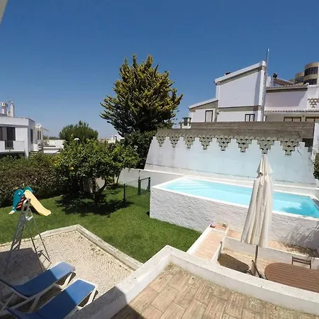 4-bedroom With Garden & Pool & Ac At The Da Rocha Вилла *